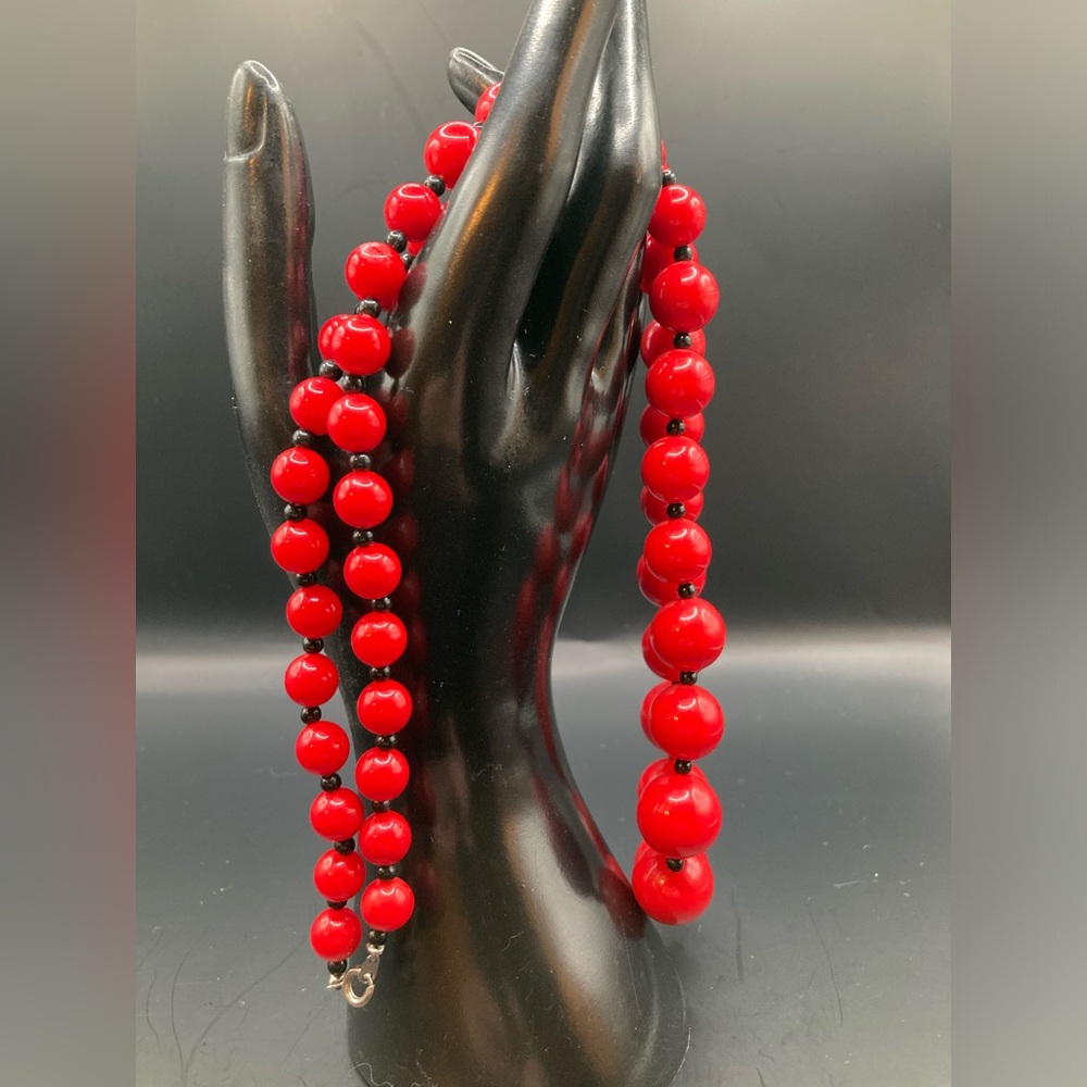 Red Acrylic Bead Necklace Vintage Spring Ring Clasp